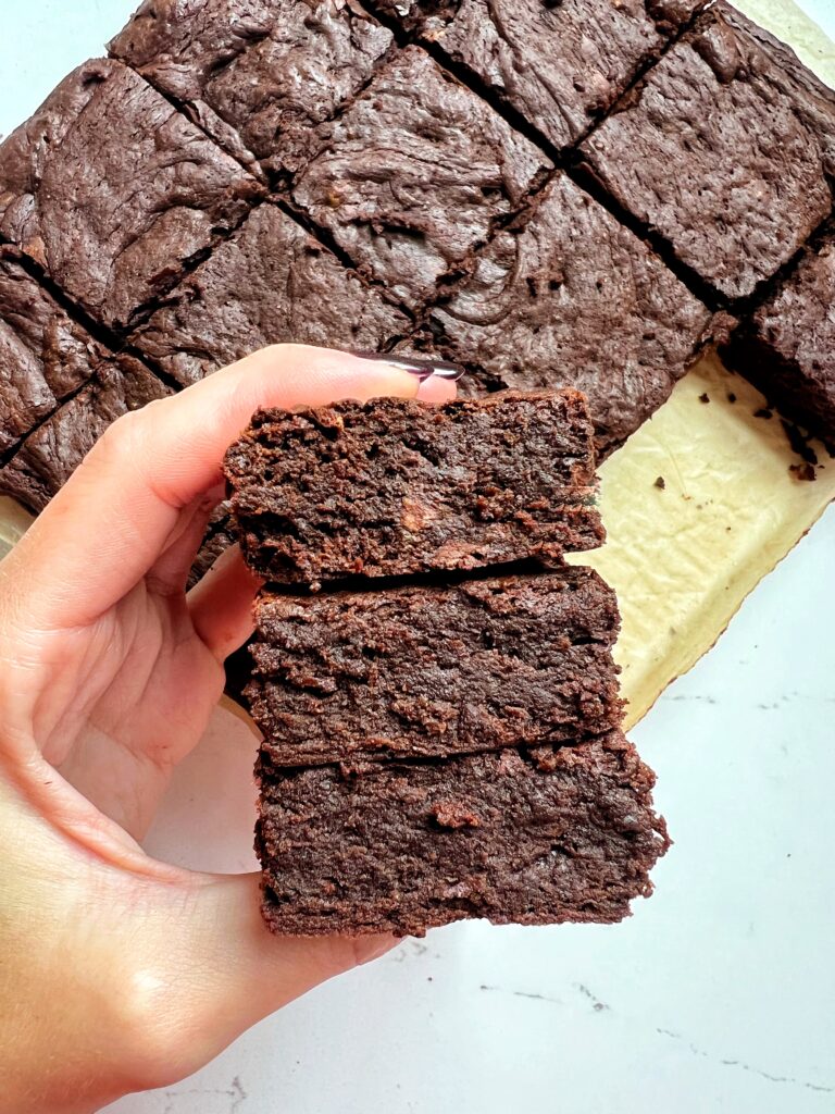 These Brown Butter Brownies are the ultimate gluten-free fudgy brownie recipe with crispy edges, ultra rich flavor and gooey chocolate inside. 