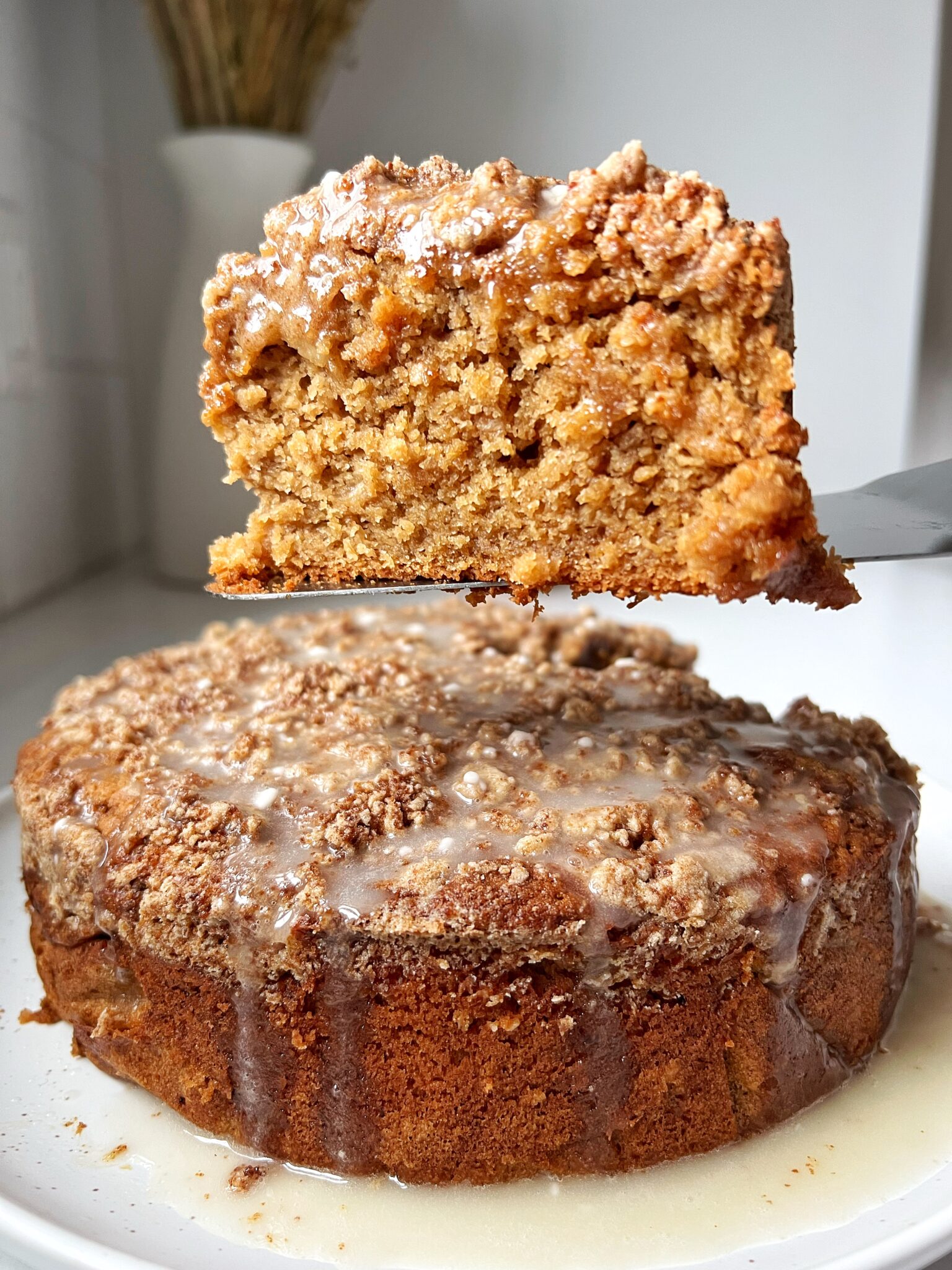 Copycat Entenmann's Crumb Cake Donuts (gluten-free) - rachLmansfield