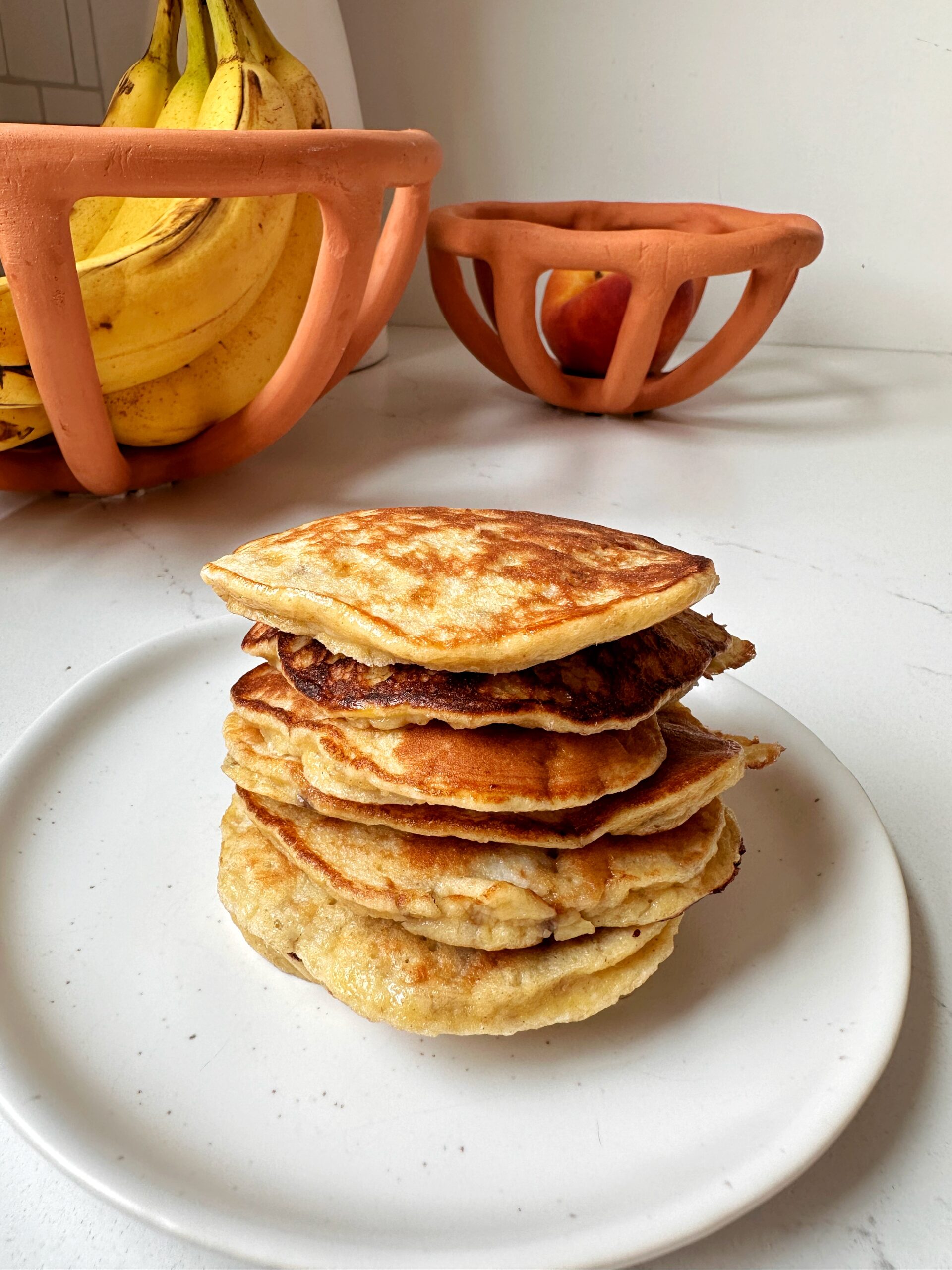 Easy Banana Pancakes (3 ingredients!) - rachLmansfield