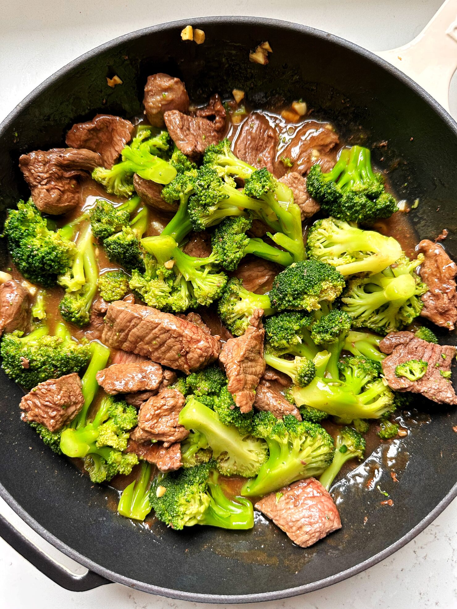 15-minute Beef and Broccoli Skillet - rachLmansfield