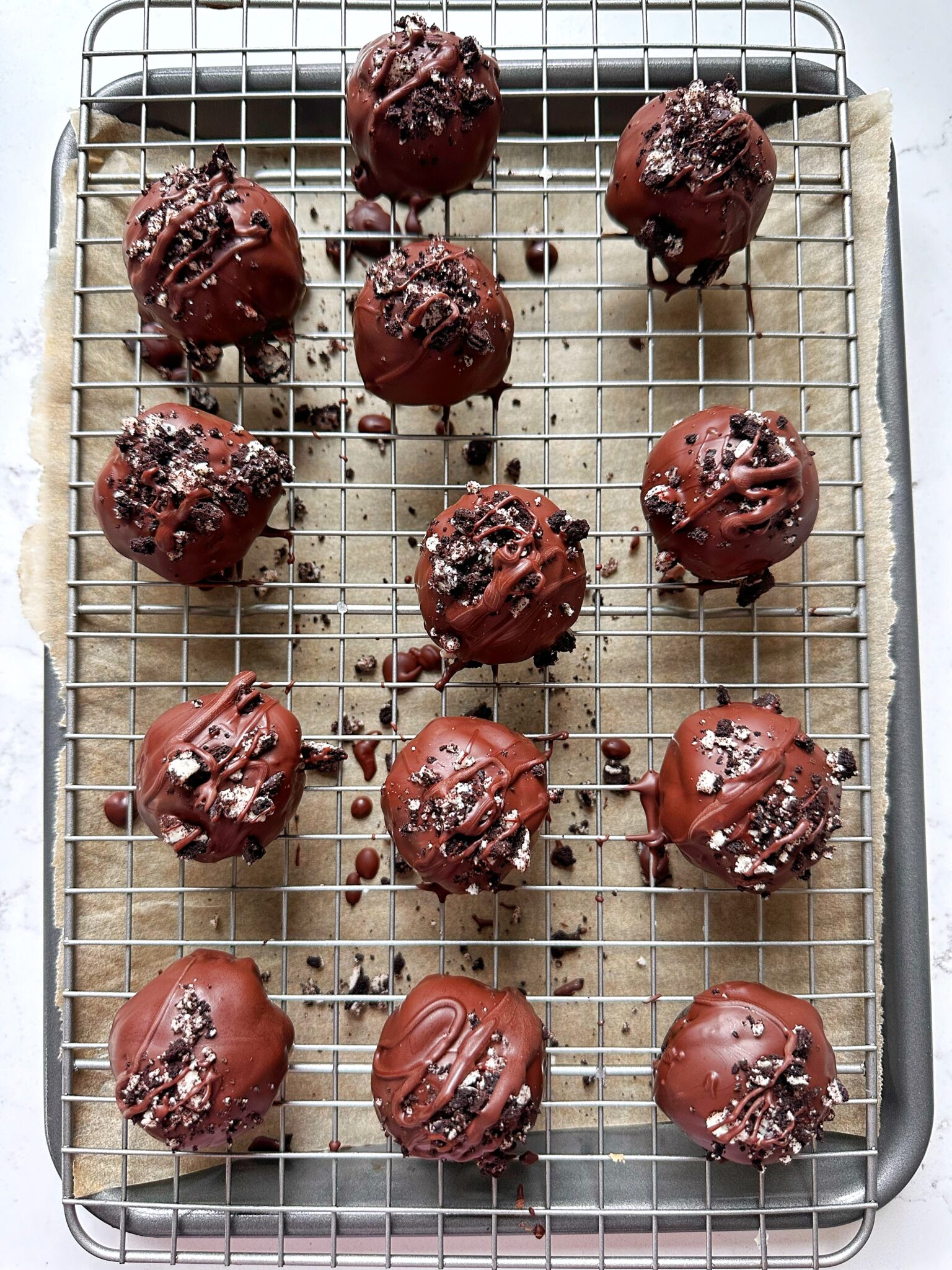 Peanut Butter Oreo Truffles (gluten-free) - RachLmansfield