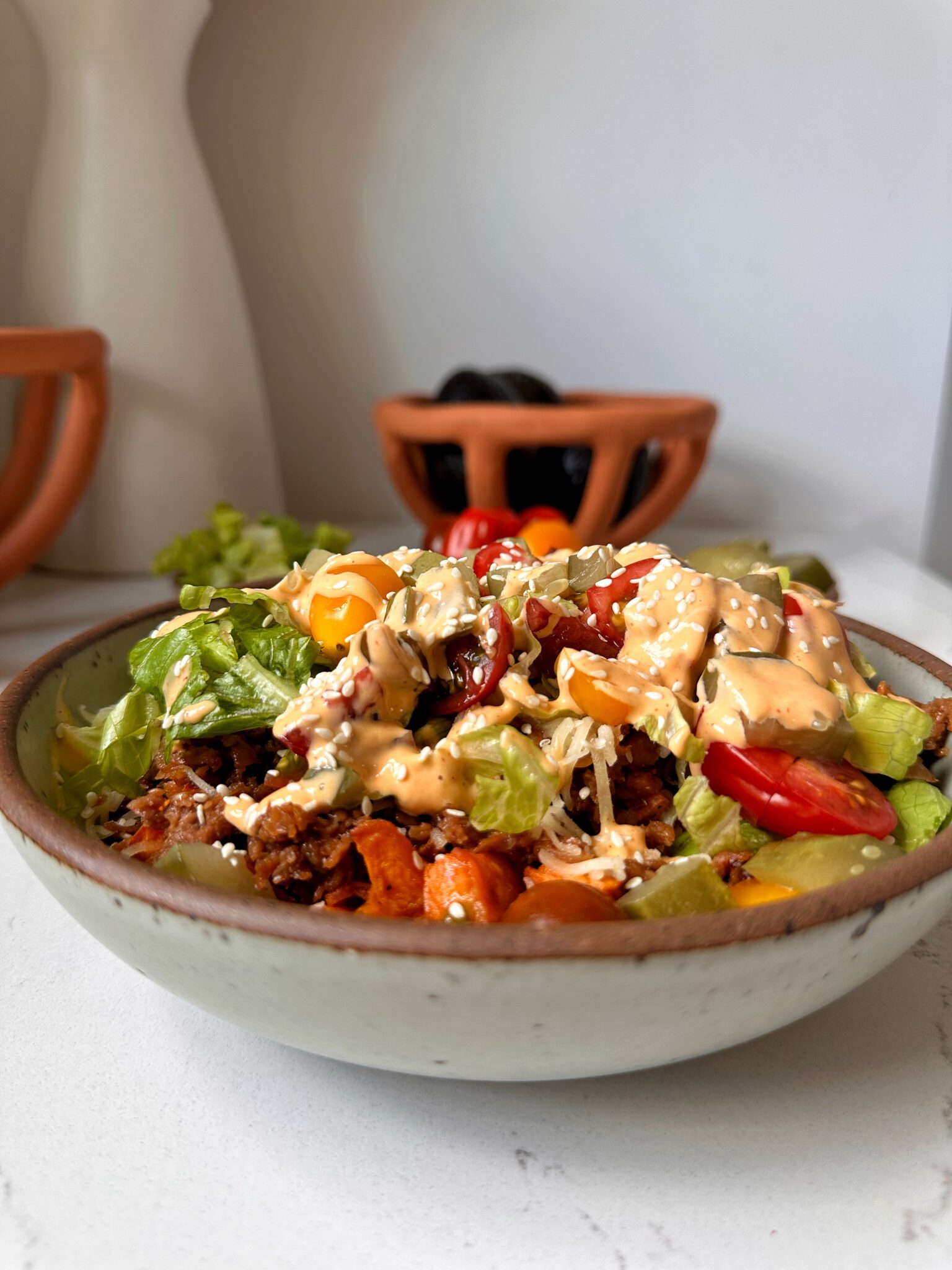 Easy Cheeseburger Sweet Potato Bowls (gluten-free) - rachLmansfield