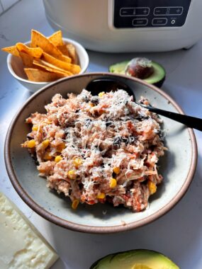 slow cooker chicken burrito bowls