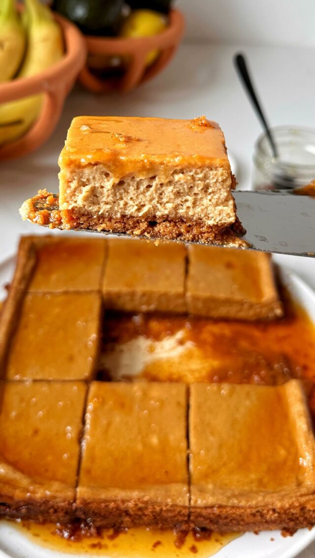SALTED CARAMEL CINNAMON CHEESECAKE BARS! with a homemade salted caramel sauce and a delicious graham cracker crust. these cheesecake bars are *it* and the caramel sauce on top is finger-licking good. i use @manukahealth honey in it that balances our digestive system and supports immunity.. so basically have your salted caramel cheesecake and eat it too baby😍 #manukahealthpartner 

*SAVE* this recipe to try soon and comment “CARAMEL” and i’ll message you how to make it. you’d never know this recipe is also gluten-free and nut-free too💯

INGREDIENTS:
cream cheese
coconut sugar
@manukahealthusa manuka honey
yogurt
eggs
vanilla extract
sea salt
cinnamon
maple syrup
graham crackers
butter

COMMENT “CARAMEL” below and i’ll DM you the full recipe and how to make it. i hope you love it too❤️
.
.
.
#rachleats #saltedcaramel #cheesecake #glutenfreefood #glutenfreerecipes #caramelcheesecake #easyrecipes #dessertideas