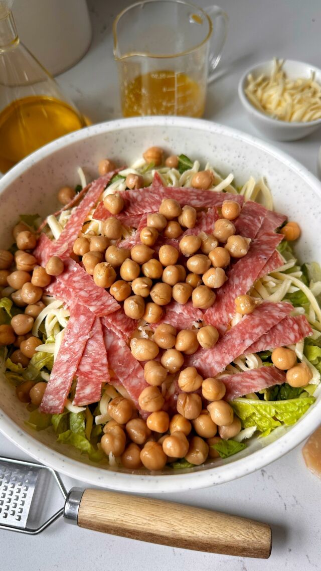 @rachlmansfield 💫THE VIRAL LA SCALA CHOPPED SALAD! am i the last person to try the viral chopped salad? maybe not but it feels like it! my husband randomly put salami in our grocery cart and i gave this salad a try. it was made famous by the kardashians and you know i love a good salad. all of the flavors you love in an Italian sub but in a salad format. i love the light yet flavorful dressing and how quick this is to make💯

*SAVE* this recipe to try soon and comment “SALAD” and I’ll message you how to make this. it’s very customizable too. i had it the next day and added avocado and hardboiled eggs - so good🔥

INGREDIENTS:
shredded romaine and iceberg lettuce
salami
mozzarella cheese
chickpeas
olive oil
dijon mustard
red wine vinegar
pecorino romano cheese
garlic cloves
sea salt and black pepper

COMMENT “SALAD” and I’ll DM you how to make this salad. i hope you love it too❤️
.
.
.
#rachleats #lascalachoppedsalad #choppedsalad #saladideas #lunchideas #lunchtime #foodprep #mealprep #wholefoods #healthyfood #healthyeating #healthyrecipes #glutenfreefood #glutenfree #glutenfreerecipes